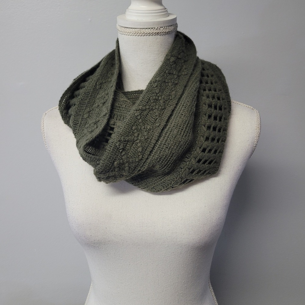 Francescas Olive Green Infinity Scarf Crochet Knit‎ Bobble Detail 503442-OLIVE